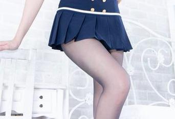 Beautyleg – Ivy来啦！私拍白衬衫合集，认真看，我也是个“严肃”的人哦