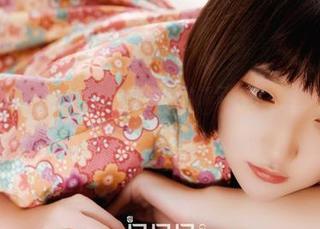 GIRLT果团网 – 看这双脚，周妍希的裸足就是个美脚博主，原图果然有深意！
