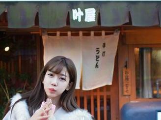 IMiss爱蜜社 – 看杨紫嫣如何用睡衣征服城堡：写真中偷偷放大实力！