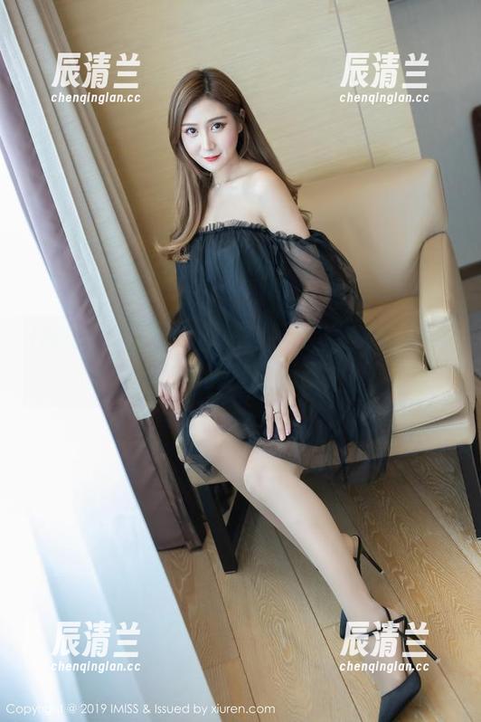 IMiss爱蜜社 - 图册翻一翻，黄歆苑制服风格能不能撩到你？