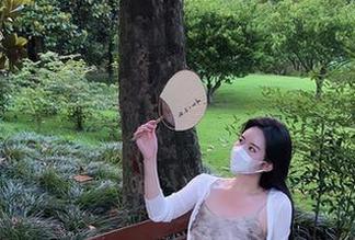 微密圈 – 听说July芝岚的高清天台套图，值得一看…或者只是好奇而已？