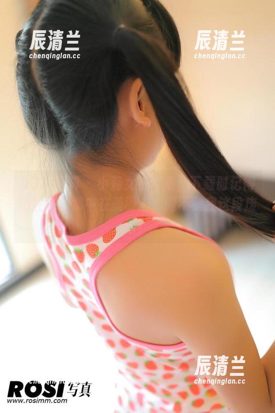ROSI写真-小莉 ROSI写真 - 小莉女神合集:下载时记得把注意力集中在美丽上,而不是我这段废话!