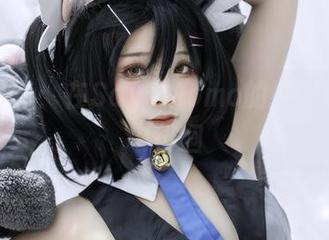 豹纹非凡：在SayoMomo的原图和套图中徘徊