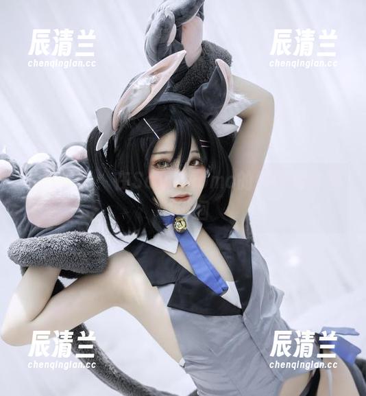 SayoMomo 豹纹非凡:在SayoMomo的原图和套图中徘徊