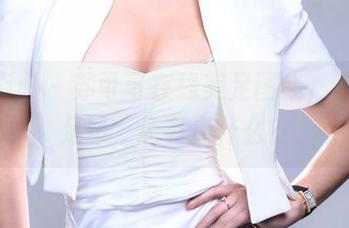 TuiGirl – 苏可可在线美足图集，不仅是足部，还有点什么？