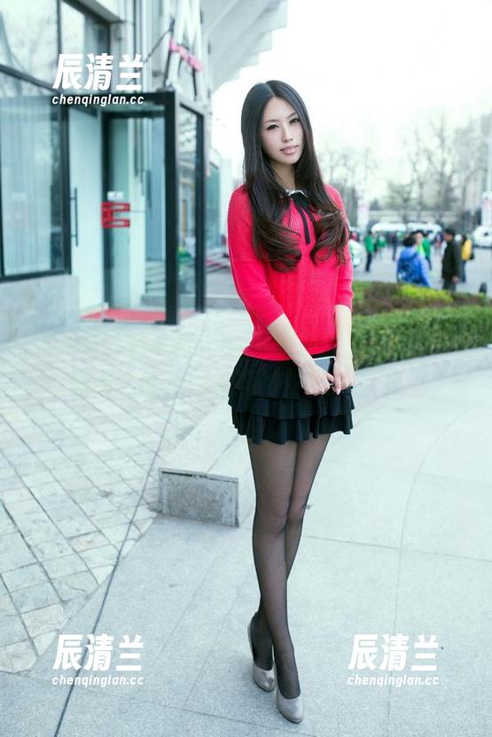 TuiGirl推女郎 - 当无圣光遇上修女——何何夕的作品在期待中悄然绽放。