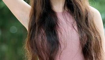 TuiGirl推女郎 – 别说我没提醒，梁棋棋的新油亮图集犹如福利的洪水猛兽！
