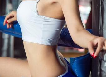 UGirls尤果网 – 王瑞儿的旅拍在线巡礼，原图带你看人生百态，惊喜不止于此！