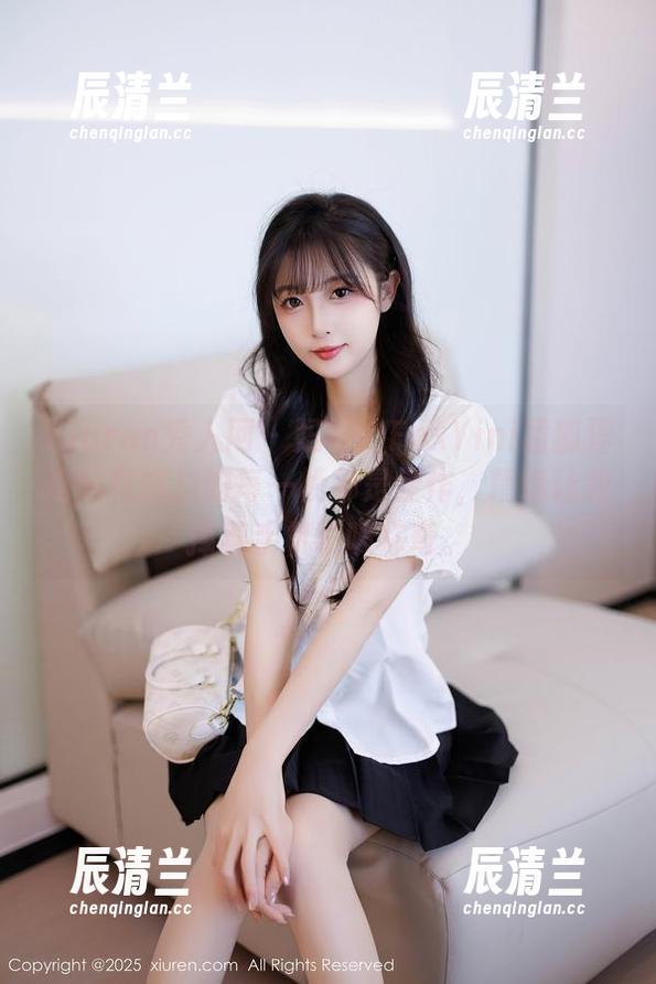 Xiuren秀人网-FoxYini孟狐狸 Xiuren秀人网 - 妈呀!FoxYini孟狐狸这只花嫁里的每一帧都是佳作,精选让我捧着手机啧啧称奇。