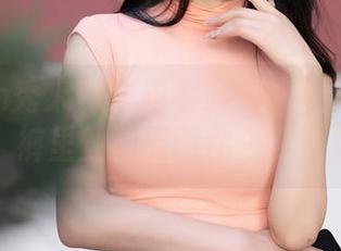 Xiuren秀人网 – 再看容容容Alice的写真，裤里丝的原图你一定没见过