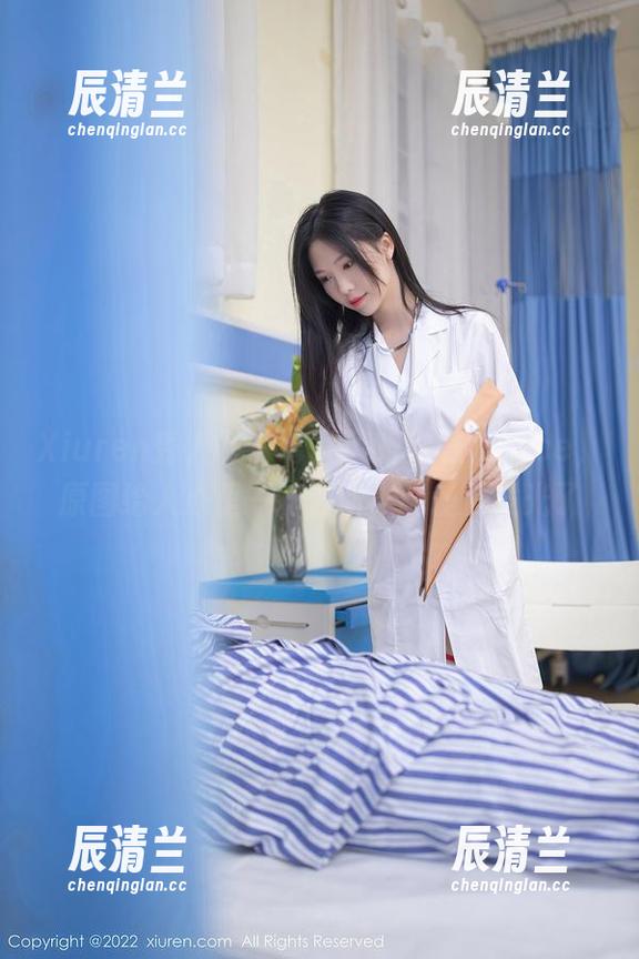 Xiuren秀人网 - 修女风的张思允Nice，原图给人心里一阵波动，就差没发光了