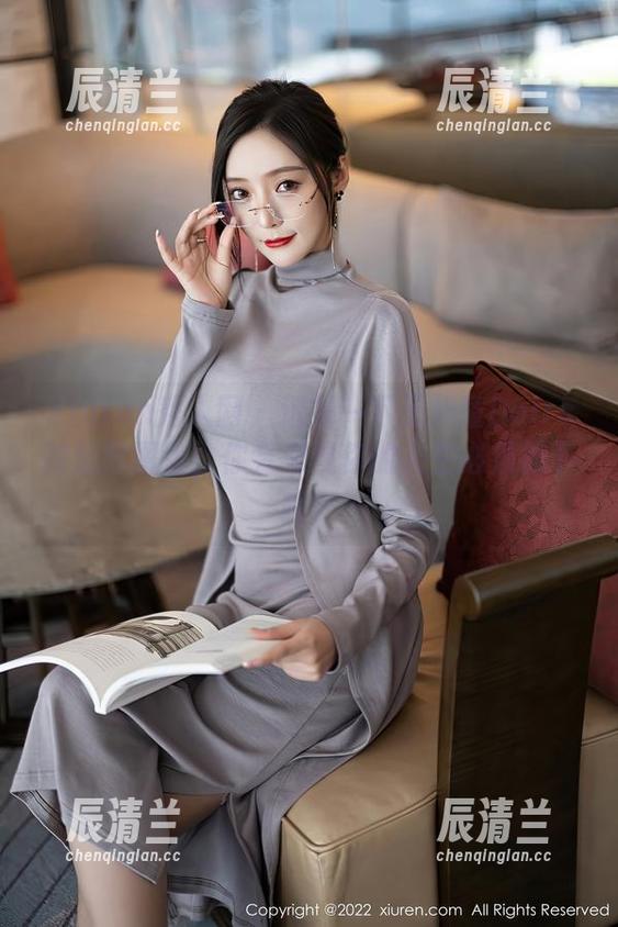Xiuren秀人网 - 透视一下王梓童Doirs的透明图包，你会发现你的人生必须被下载！