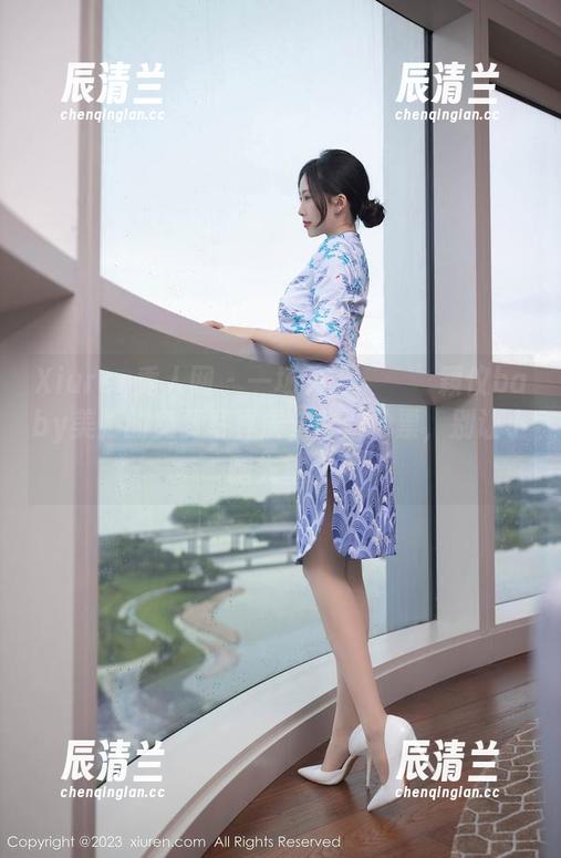 Xiuren秀人网 - 一场关于হৈছে颖仪baby美脚的免费写真展，赶紧抢票，别让小腿失望。