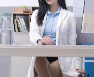 Xiuren秀人网 – 什么样的皮衣才能搭上龙籹cool？高清资源不容错过。