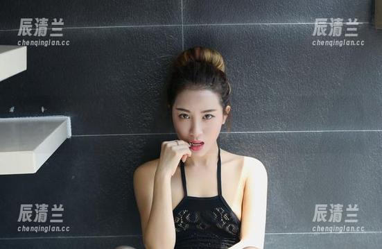 YouWu尤物馆 - Cris_卓娅祺的毛衣：高清写真里的‘毛衣文化’你见过吗？