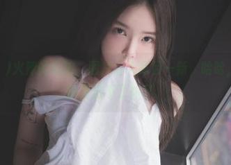 Yuka(유카)火辣的私拍，图片让人耳目一新，哈哈，被她吸引得我出不了神了。