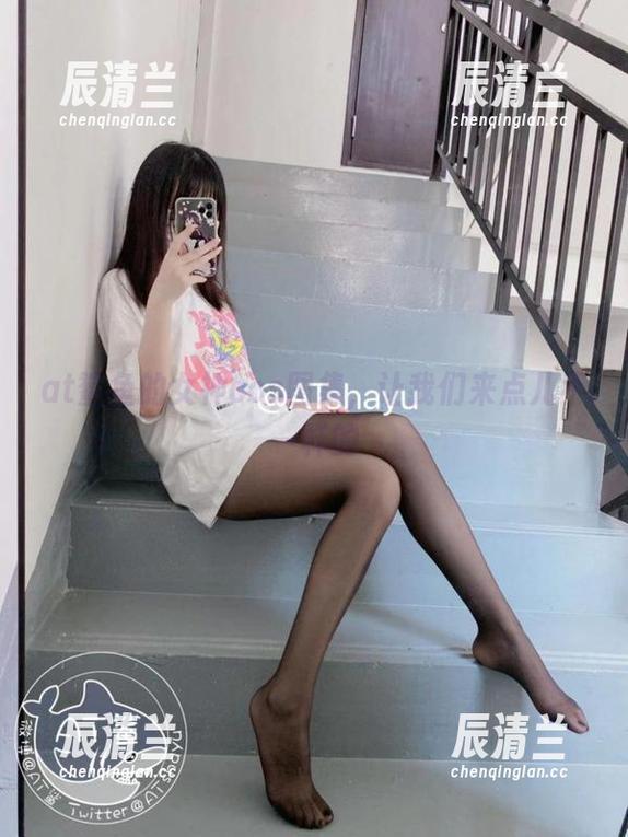at鲨鱼 at鲨鱼的女神cos图集,让我们来点儿不一样的
