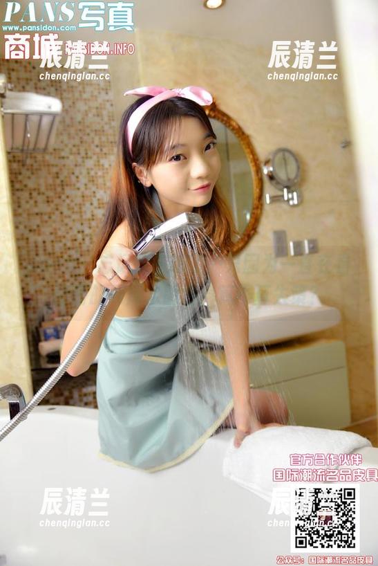 pans-蕾蕾 pans - 忘记吃午饭了…只因为一直在看蕾蕾的死库水图包,算不算失策?