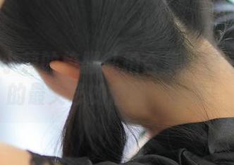 rosi – 小莉的校服私拍合集：这是我见过的最文艺的懵圈，哈哈！