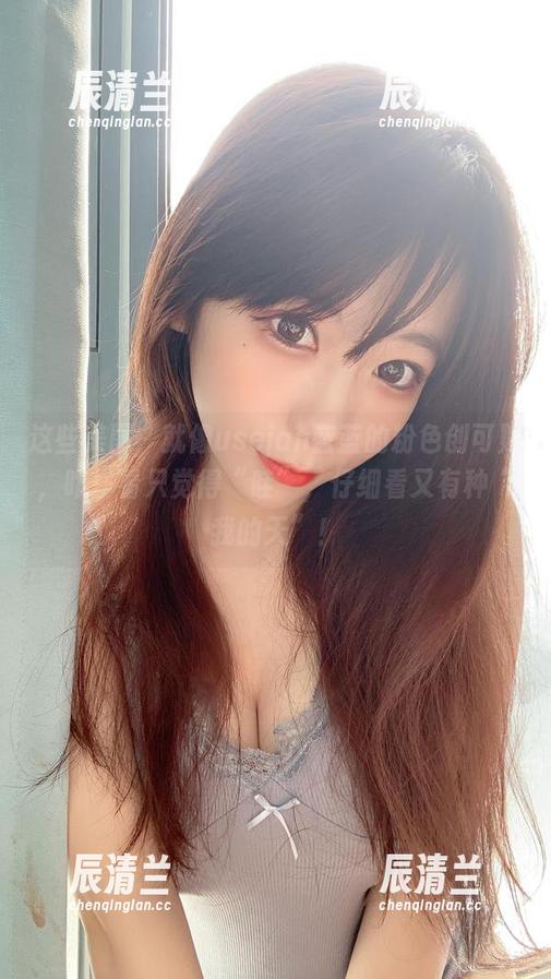 usejan蓝蓝 这些美图,就像usejan蓝蓝的粉色创可贴,咋一看只觉得“哇”,仔细看又有种“我的天”!