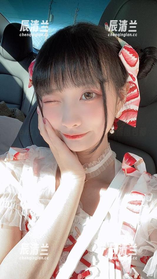 Wendy的婚纱魔力：每一张高清图包都像一封爱告！