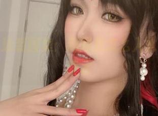 一北亦北泳装图集：别问我怎么入水，反正会喷水