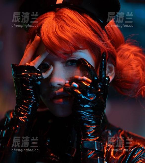 一笑芳香沁 当一笑芳香沁遇上恶魔姐姐,无圣光时代的真实之美!