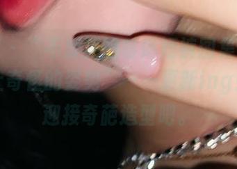 微密圈 – “不爱笑的赛琳短裤图集：当短裤遇上奇怪的姿势”——更新ing！准备迎接奇葩造型吧。