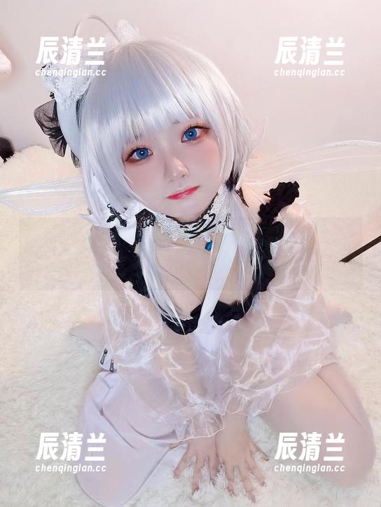 伊喵君_Nya 无意中滑到伊喵君_Nya的最新图库,圣诞礼物也就这样醒了