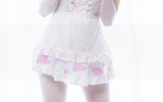十万珍吱伏特的女友，图片遮遮掩掩，真叫人想多看几眼！