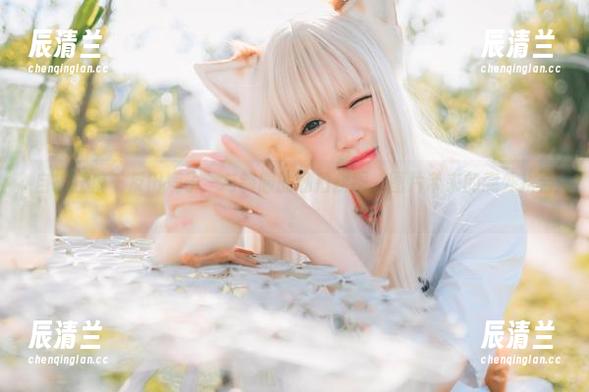 千反田鹿子 自拍狂魔千反田鹿子,与制服的私拍拼图,图片带来的意外拼合。
