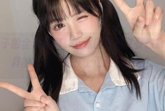 千反田鹿子的全套校服；下载回去我又要想象她是什么样的日常，是在上课还是被追？