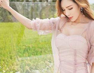嗲囡囡 – 免费狂欢，周于希dummy的职业装美图上线，工作日也能时刻闪耀。