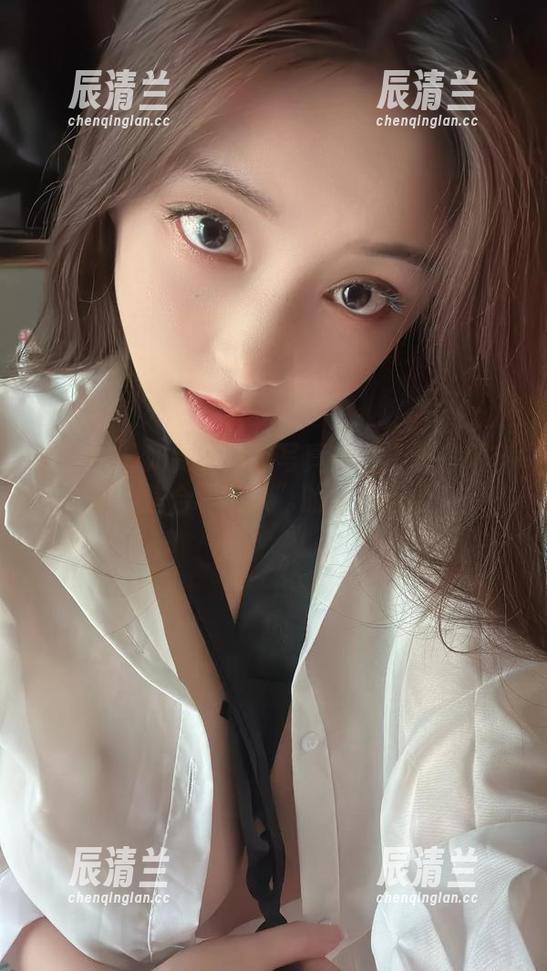 奶雯 微密圈 - 奶雯的居家写真集:资源超级丰富,适合“懒人”的完美选择!