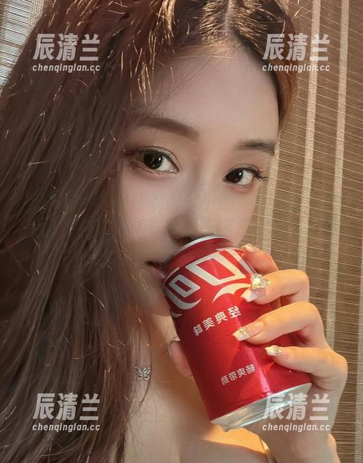 奶雯 微密圈 - 原图跟我想象中的少女差别还挺大的,奶雯是认真的拍摄还是随意的玩耍?