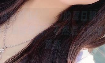 看完这张孙乐乐(손예은)的夏日照片，真想立马点开冰镇饮料，不然怎么配得上这份清新
