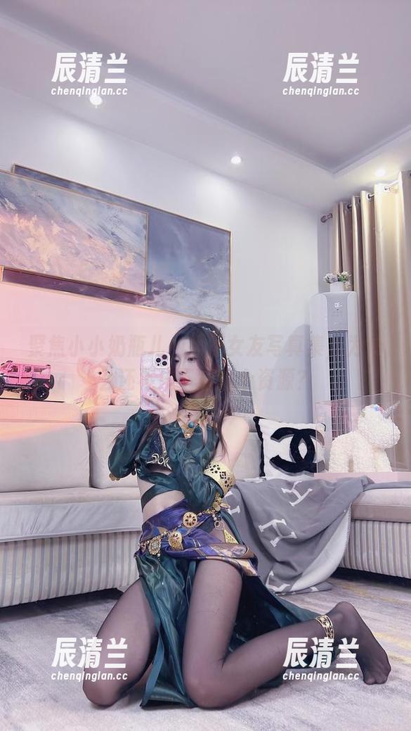 小小奶瓶儿 聚焦小小奶瓶儿,超值女友写真集,为什么还不来下载这个资源?