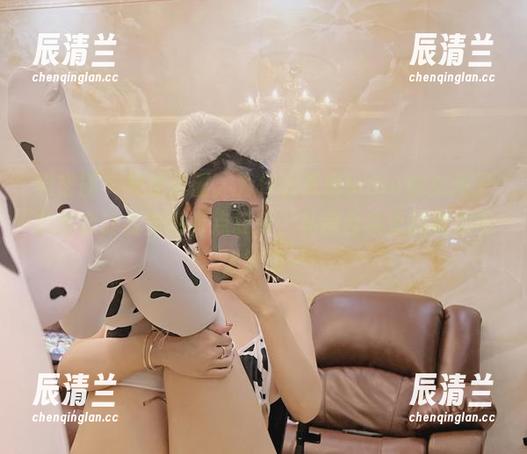 微密圈 - 突然懵圈，为什么张鑫baby的女孩子们都会让我觉得有点复杂，私房合集里的魔力不太简单…