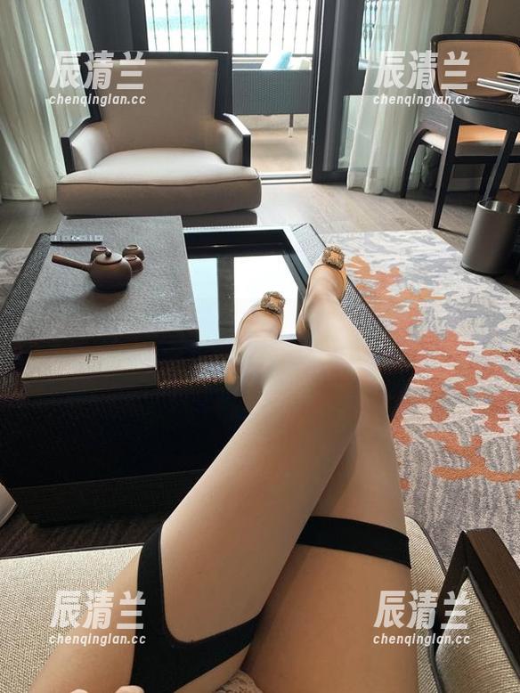 微密圈 - 在图库里转悠：有你喵引领的朋友圈与专场写真大冒险
