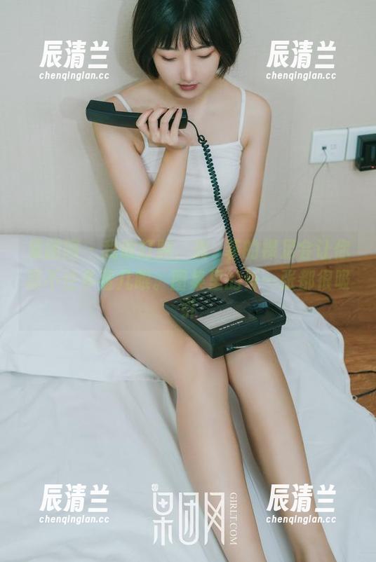 果团网-龚玥菲 果团网 - 我敢打赌,龚玥菲的裸足会让你忍不住多看几眼。图集里的每一张都很吸引