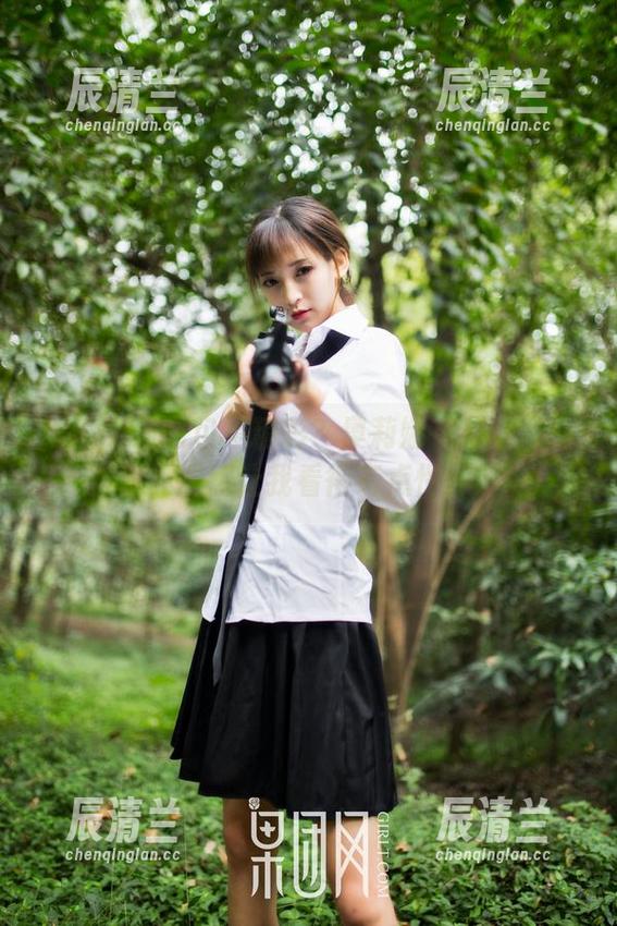 果团网 谁说免费图包不精彩?奥莉娜在果团网的表现,居然让我看得有点怦怦的。
