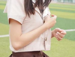 梦丝女神 – 凌凌的水手服秀：我在图片中探险，遇到了肉丝的幽灵！