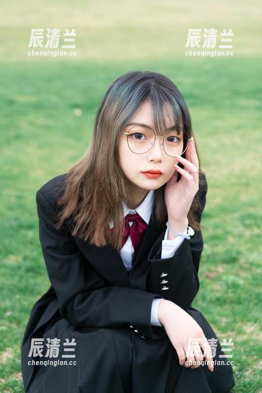 梨瑾瑾 套图分享,说不定梨瑾瑾的女仆会教我们一些秘诀咯。