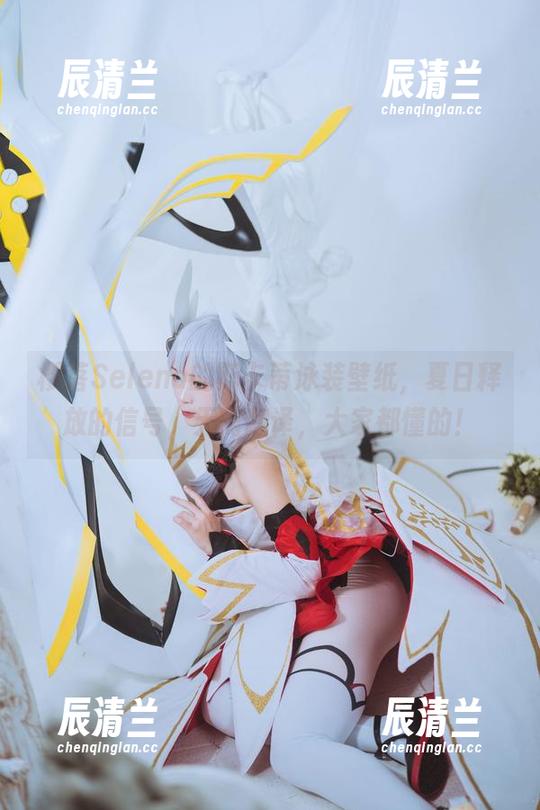 樱落Selena 樱落Selena的斯卡蒂泳装壁纸,夏日释放的信号,无需翻译,大家都懂的!
