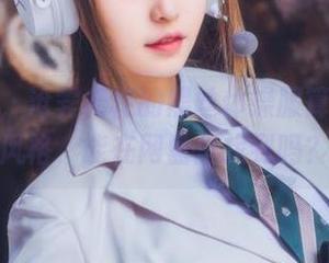 就好奇，沧霁桔梗的黑丝体操服算是什么风格，能在网盘里找到吗？