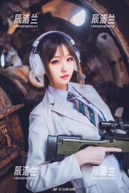 就好奇，沧霁桔梗的黑丝体操服算是什么风格，能在网盘里找到吗？