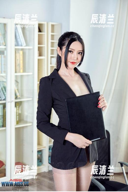 爱丝-瑶瑶 爱丝 - 瑶瑶的水手服:她本是海上仙女?