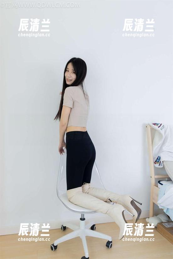 物恋传媒 - 你见过图库里的校服如此撩人吗？案例猫耳最新上线！