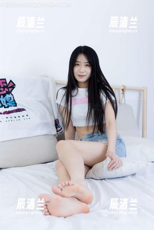 物恋传媒 - 菲菲的体操服大片，图片合集，谁说运动不迷人？