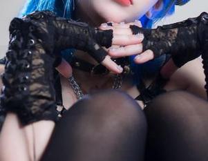 你觉得免费的美图不能有惊喜？狐洛洛子的女孩来让你改变主意！